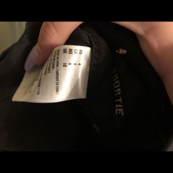 Black denim shorts - Picture 4 of 4